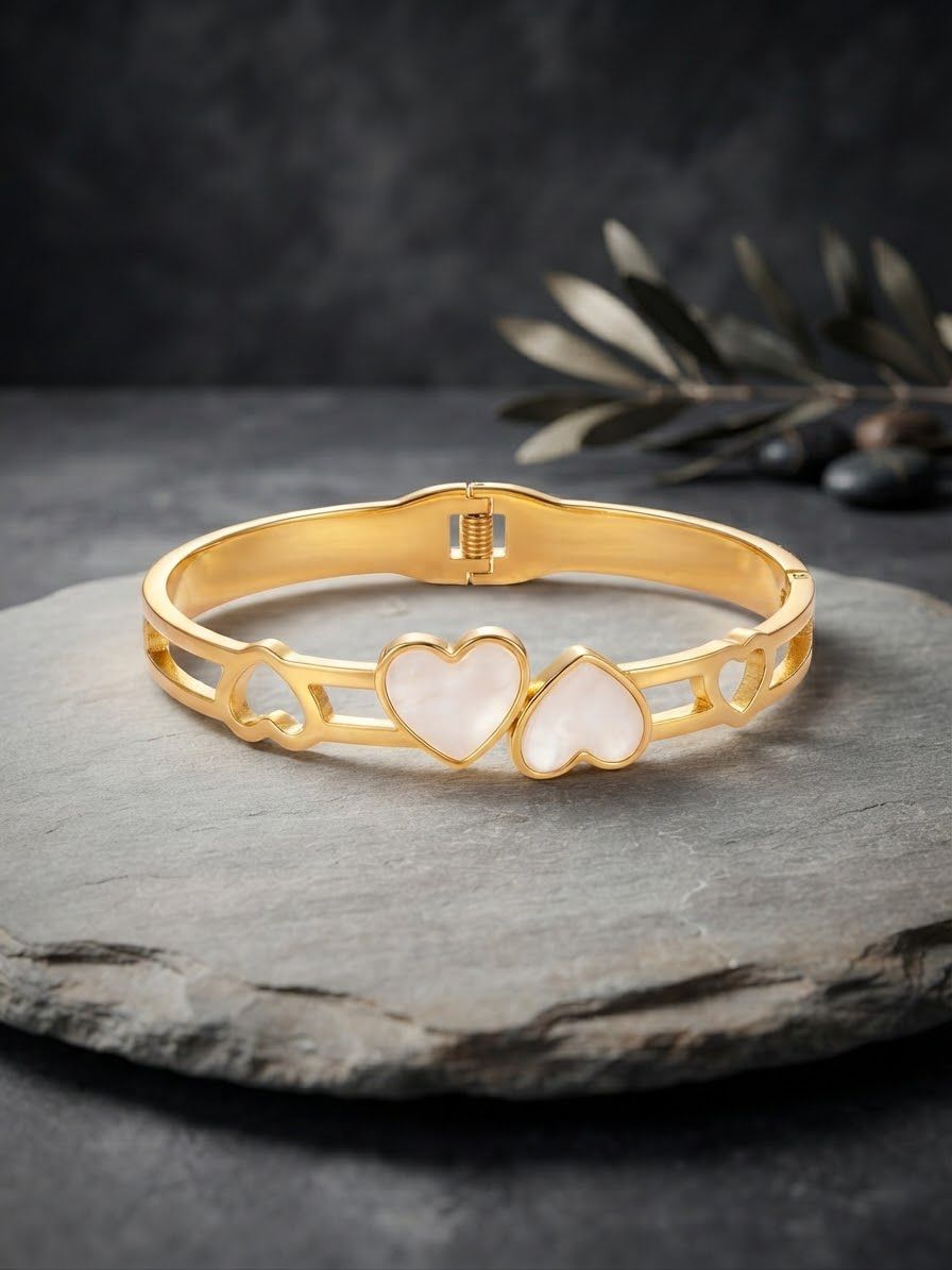 Heart bracelet